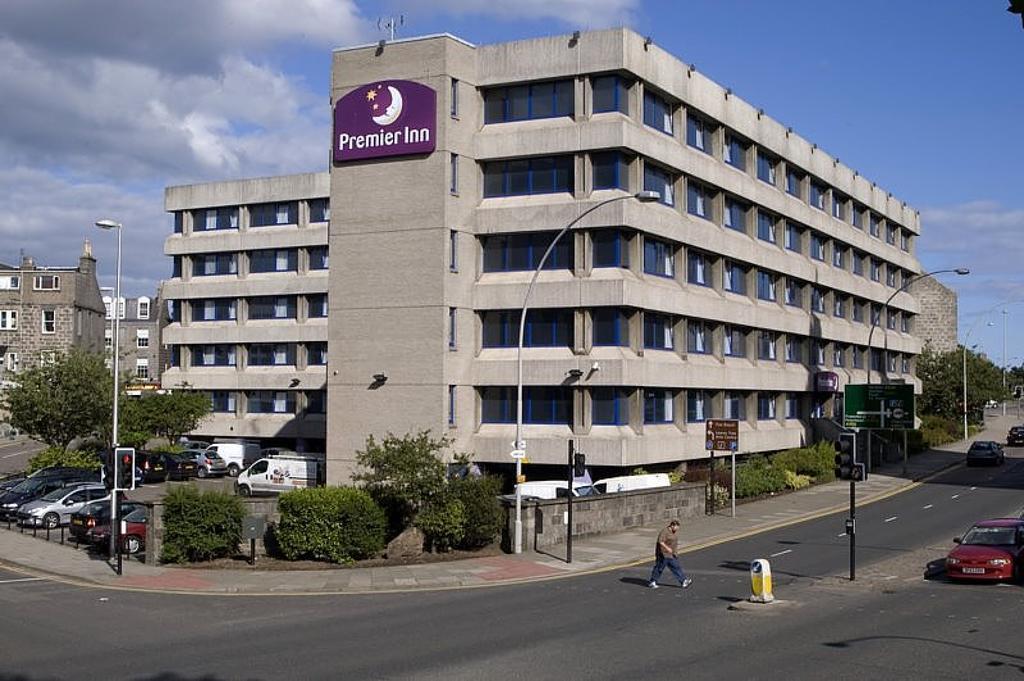 Premier Inn Aberdeen City Centre ภายนอก รูปภาพ