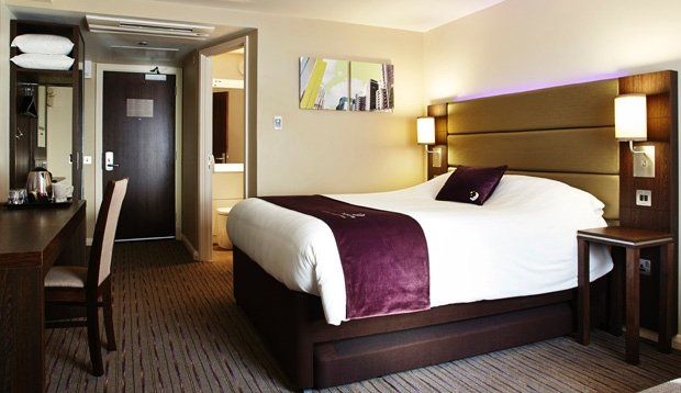 Premier Inn Aberdeen City Centre ภายนอก รูปภาพ